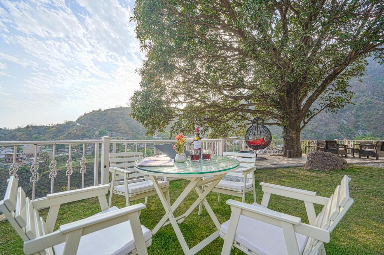 Saffronstays Woodpeckers Villa, Dehradun Rājpur 외부 사진
