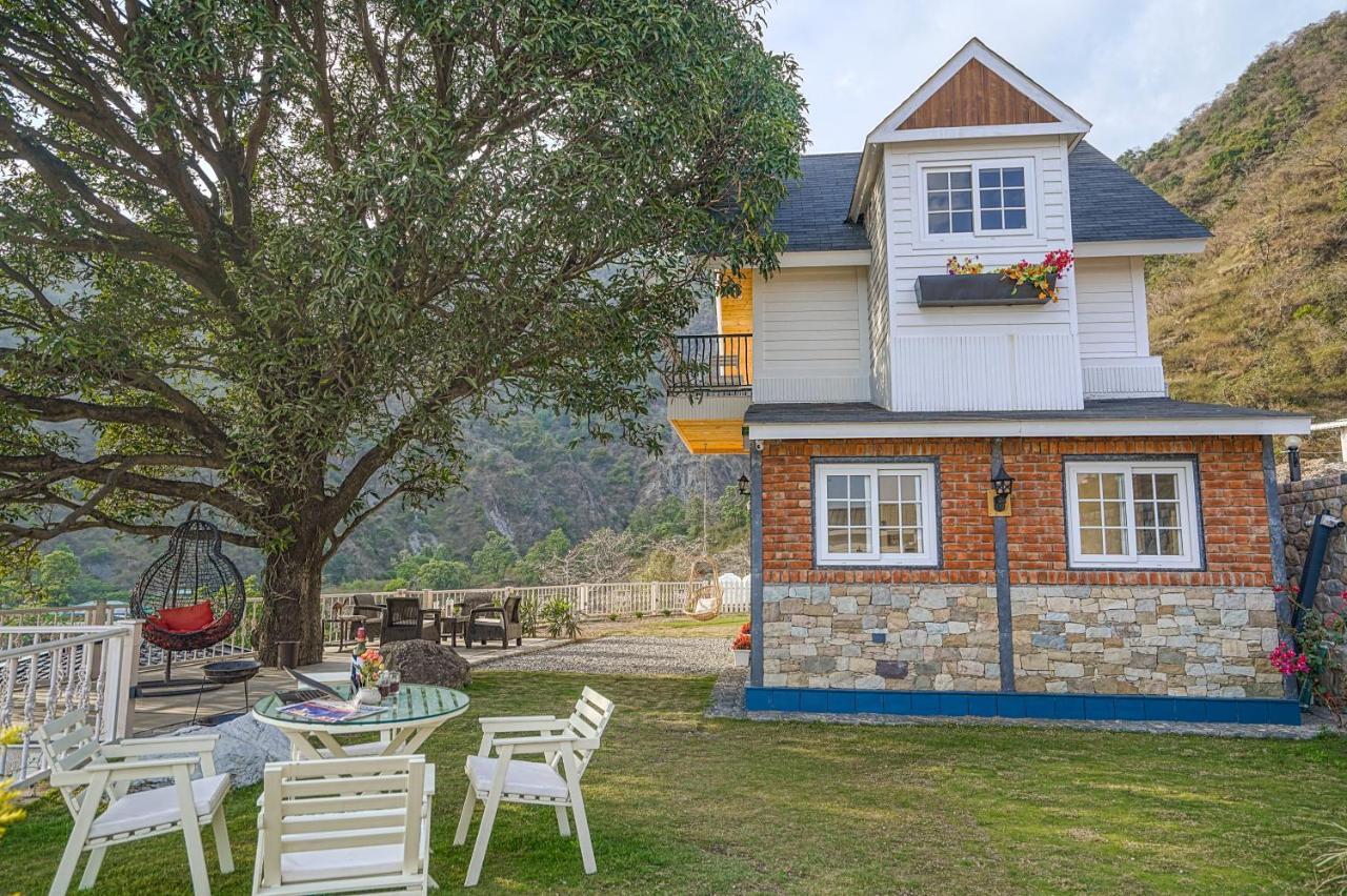 Saffronstays Woodpeckers Villa, Dehradun Rājpur 외부 사진
