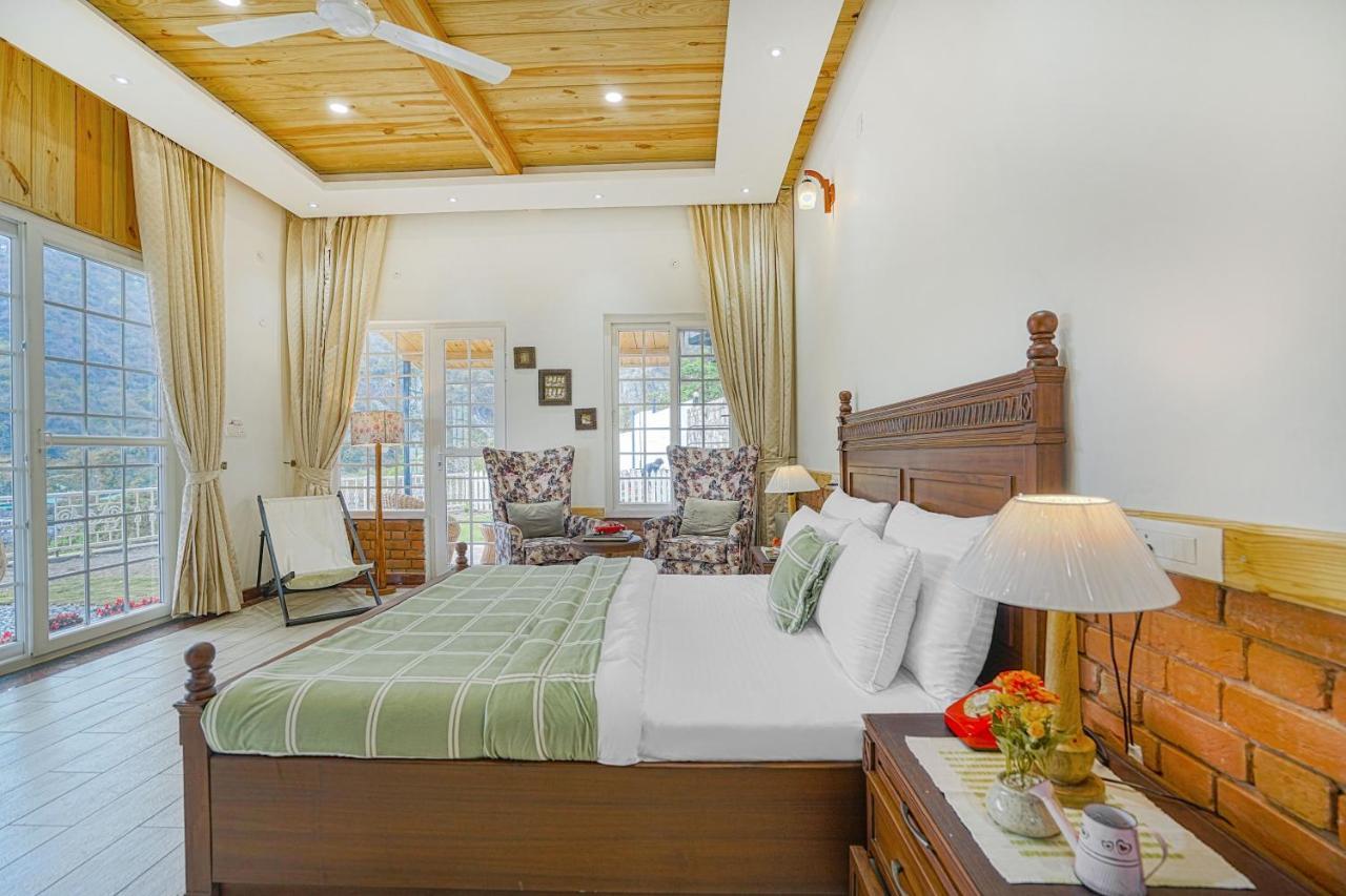Saffronstays Woodpeckers Villa, Dehradun Rājpur 외부 사진