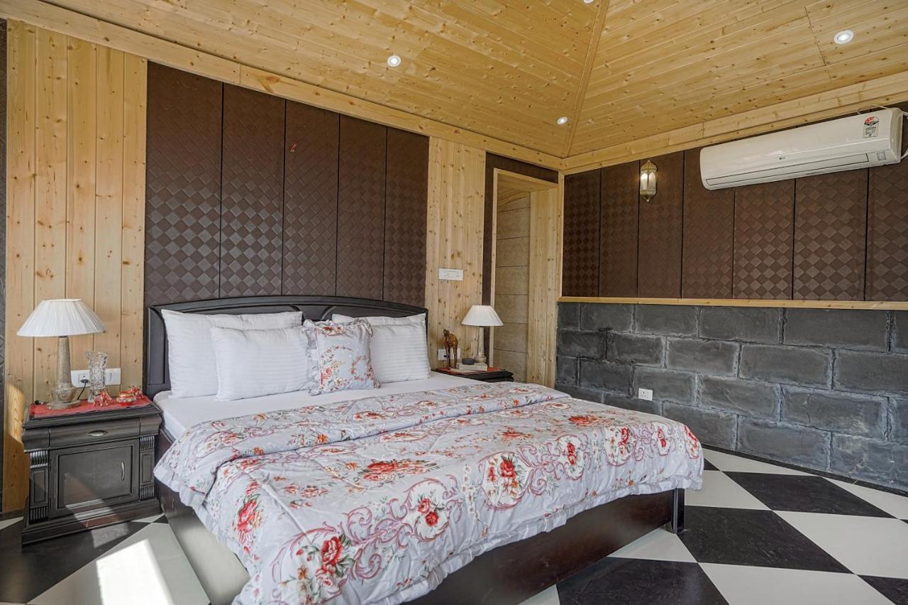 Saffronstays Woodpeckers Villa, Dehradun Rājpur 외부 사진