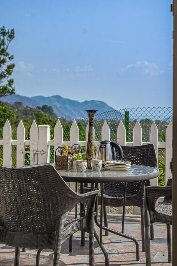 Saffronstays Woodpeckers Villa, Dehradun Rājpur 외부 사진
