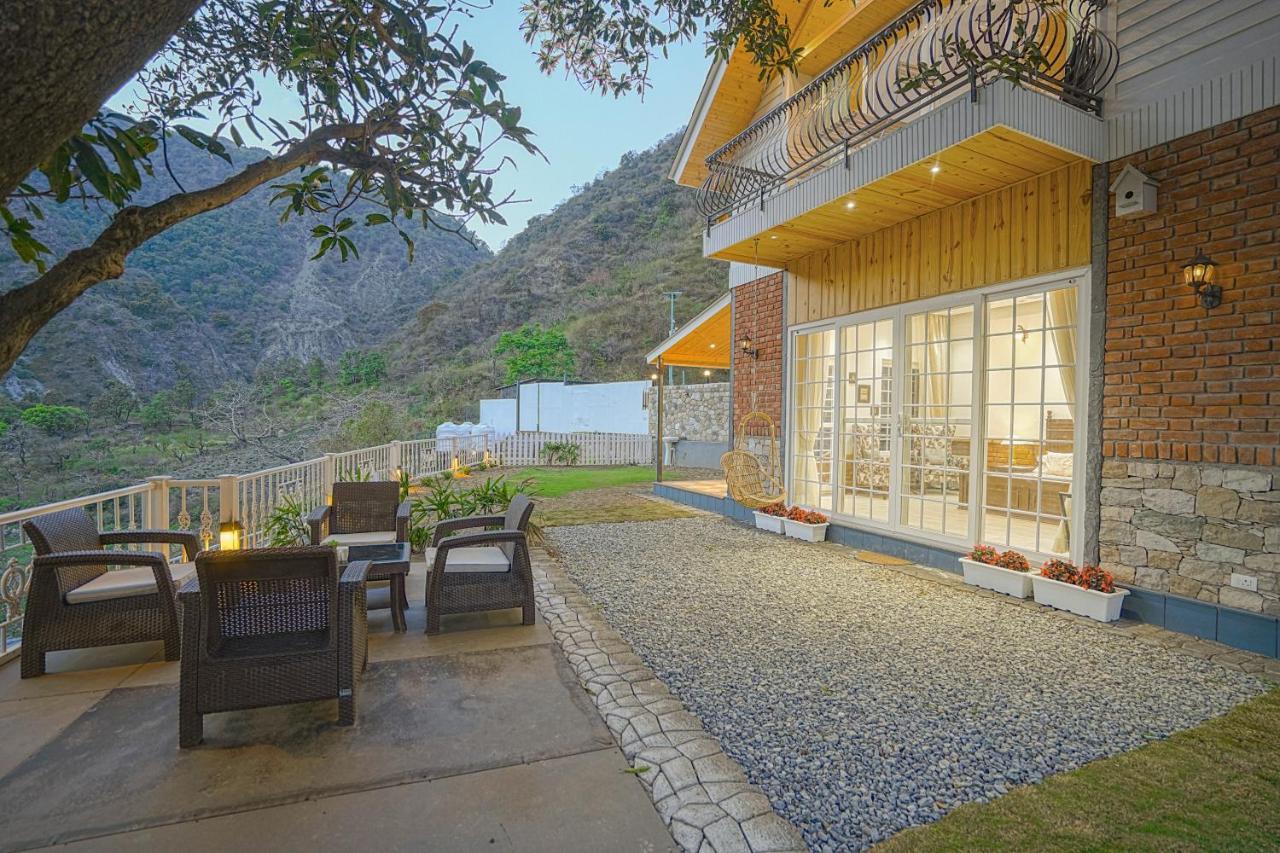 Saffronstays Woodpeckers Villa, Dehradun Rājpur 외부 사진