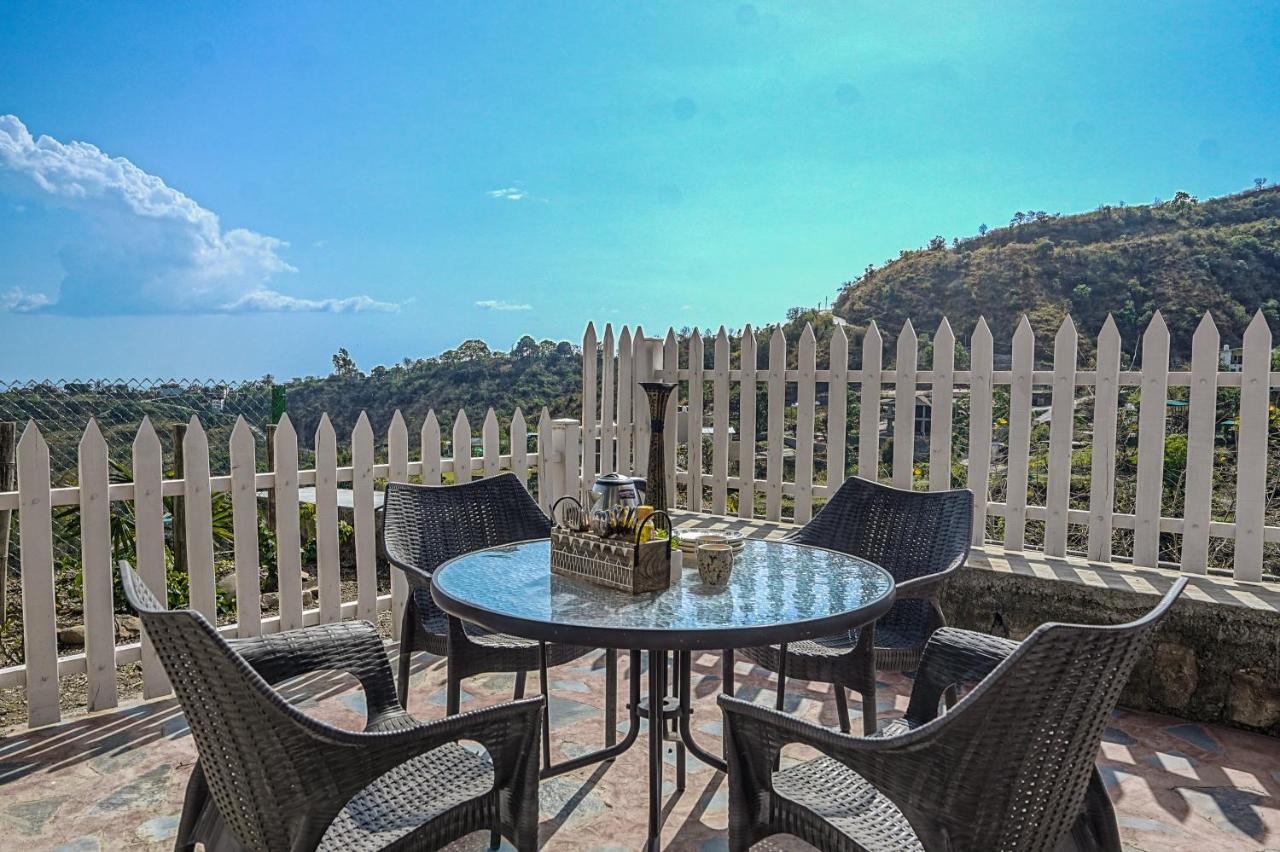 Saffronstays Woodpeckers Villa, Dehradun Rājpur 외부 사진