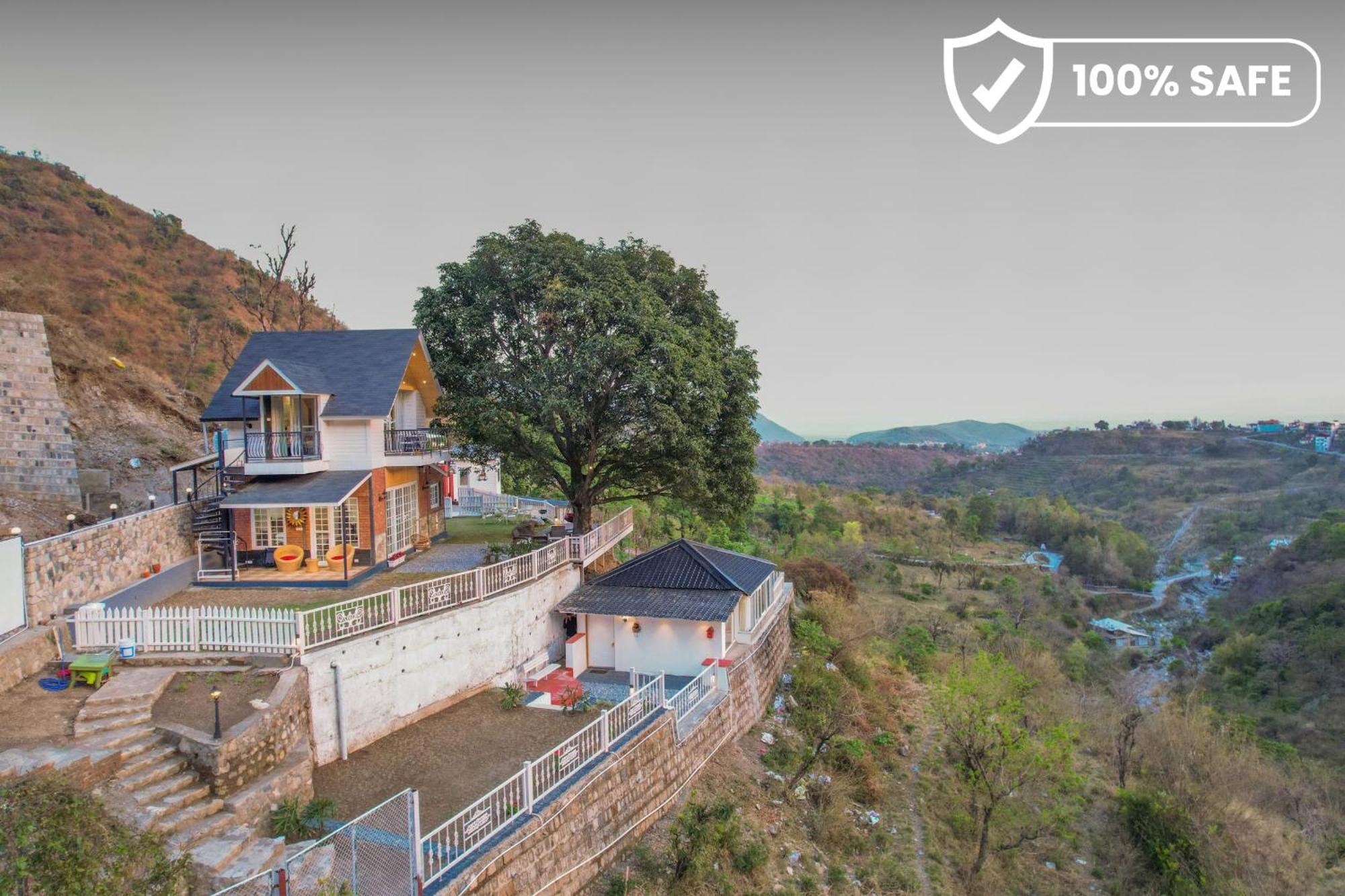 Saffronstays Woodpeckers Villa, Dehradun Rājpur 외부 사진